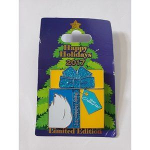 Happy Holidays 2017 Contemporary Resort Present Feat. Donald Duck Pin